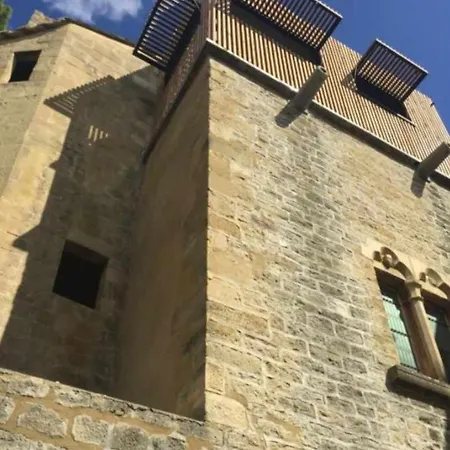 La Tour Sarrazine A 5 Min D'uzes Willa