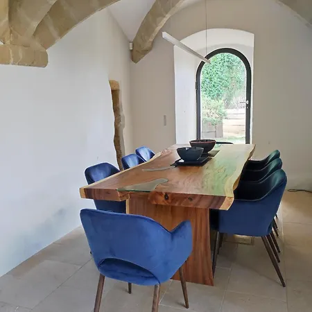 La Tour Sarrazine A 5 Min D'uzes Montaren-et-Saint-Médiers